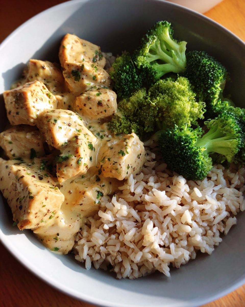 Creamy Dijon Chicken & Brown Rice Bowl - detail 1