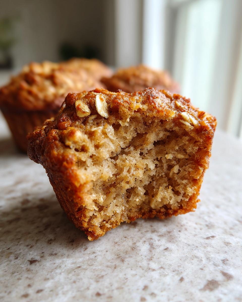 banana oat breakfast muffins healthy snack - detail 2