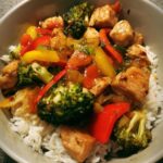 garlic chicken veggie bowl